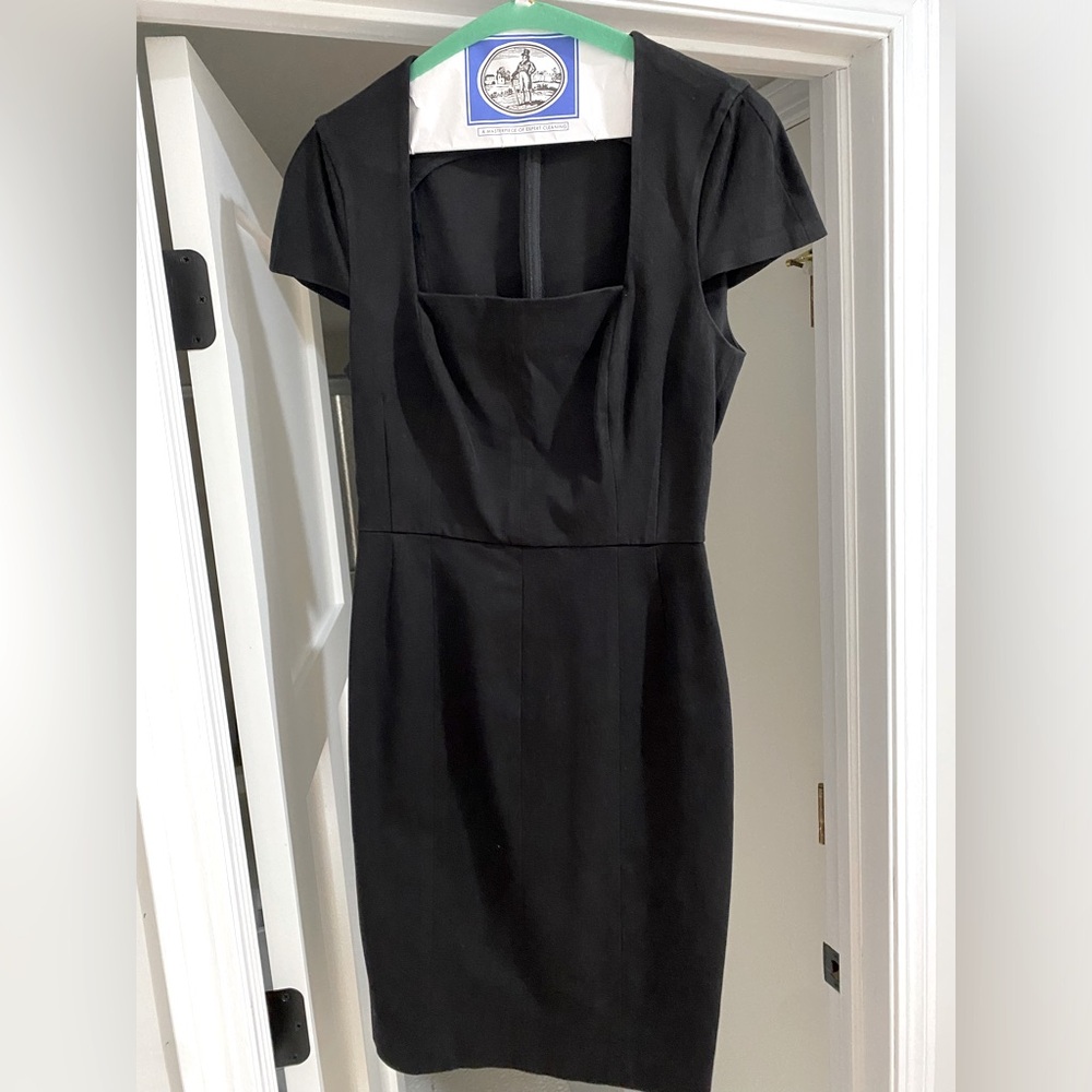 Banana Republic Size 6 Cap Sleeve Square Neck Fitted Dress